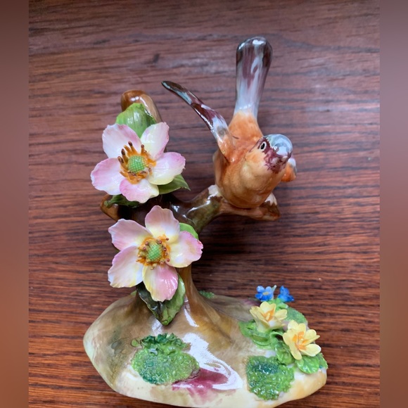 Crown Staffordshire Porcelain Bird Figural by J.T. Jones collectible - Picture 5 of 10